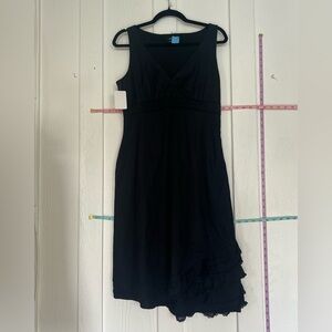 BCBG Linen dress w/rushed lace hem &semi transparent band detail around waist.